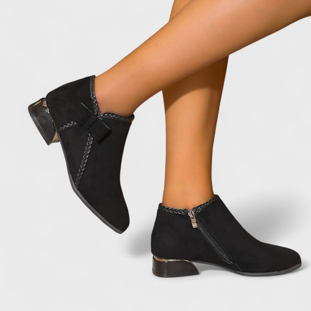 Viva – Knit Boots