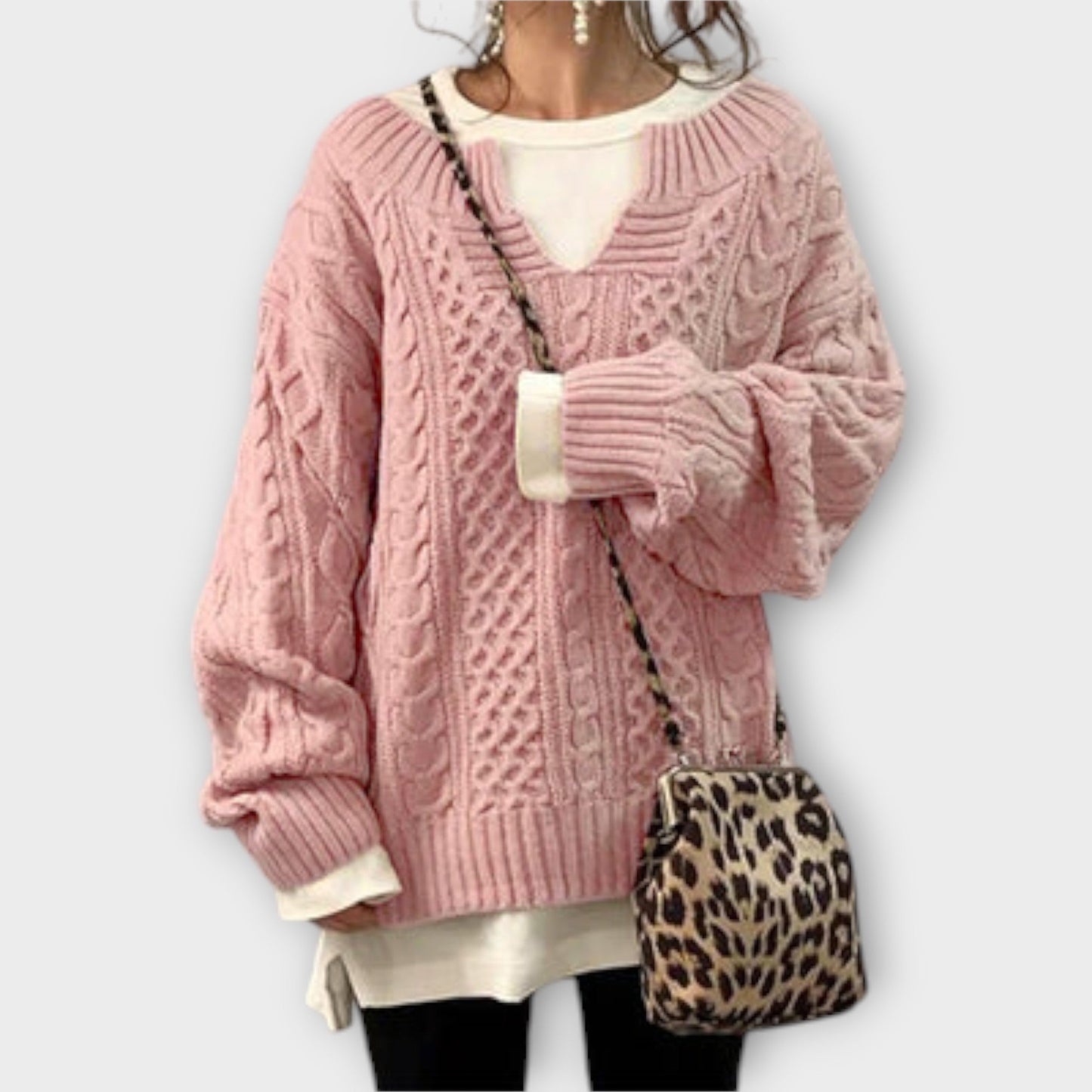 Lili - Oversized Cable Knit Sweater