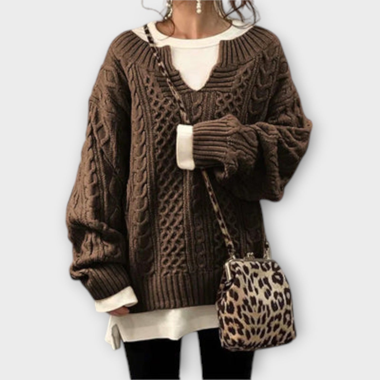 Lili - Oversized Cable Knit Sweater