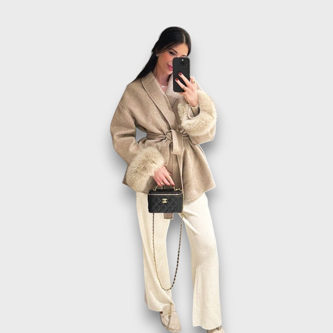 Gracelle – Coat with fur cuffs
