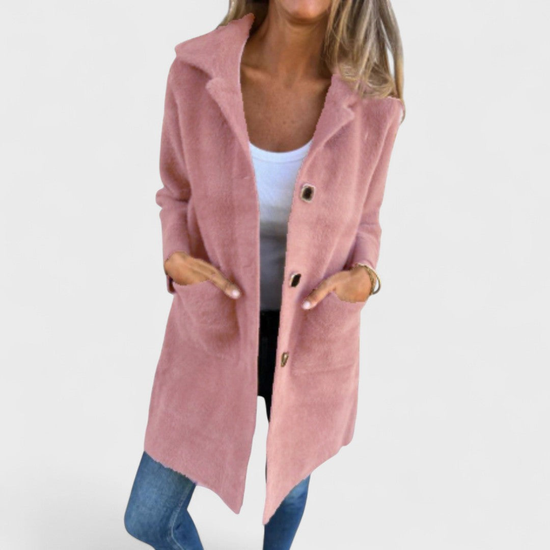 Marce - Elegant and sturdy coat