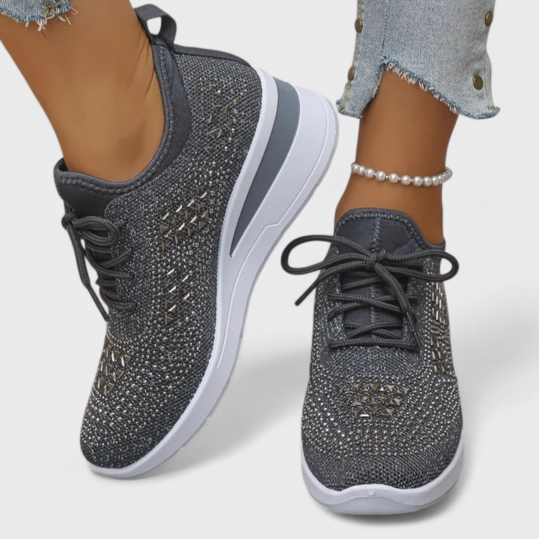 Tuyana – fashionable orthopedic shoes