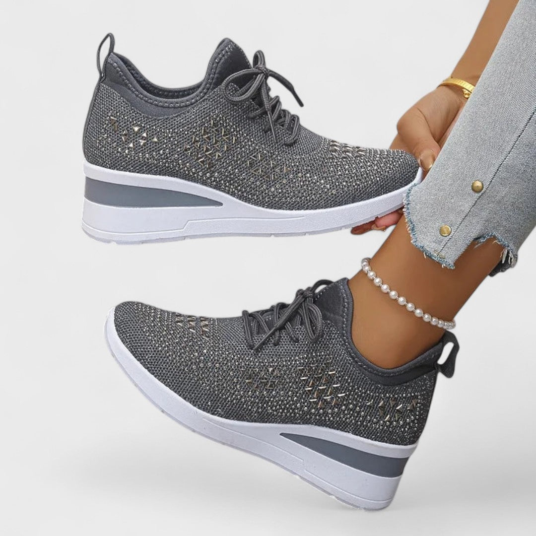 Tuyana – fashionable orthopedic shoes