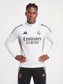 2025/2026 REAL MADRID WHITE AND BLACK TRACKSUIT