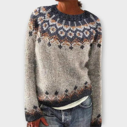 Devyn - Casual and cozy sweater