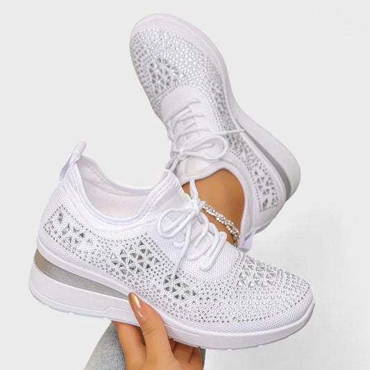 Tuyana – fashionable orthopedic shoes