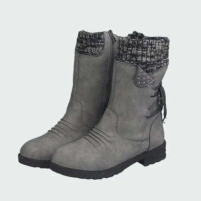 Elegant suede ankle boots