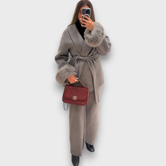 Gracelle – Coat with fur cuffs