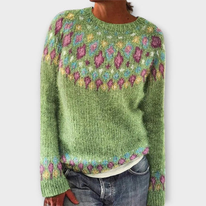 Devyn - Casual and cozy sweater